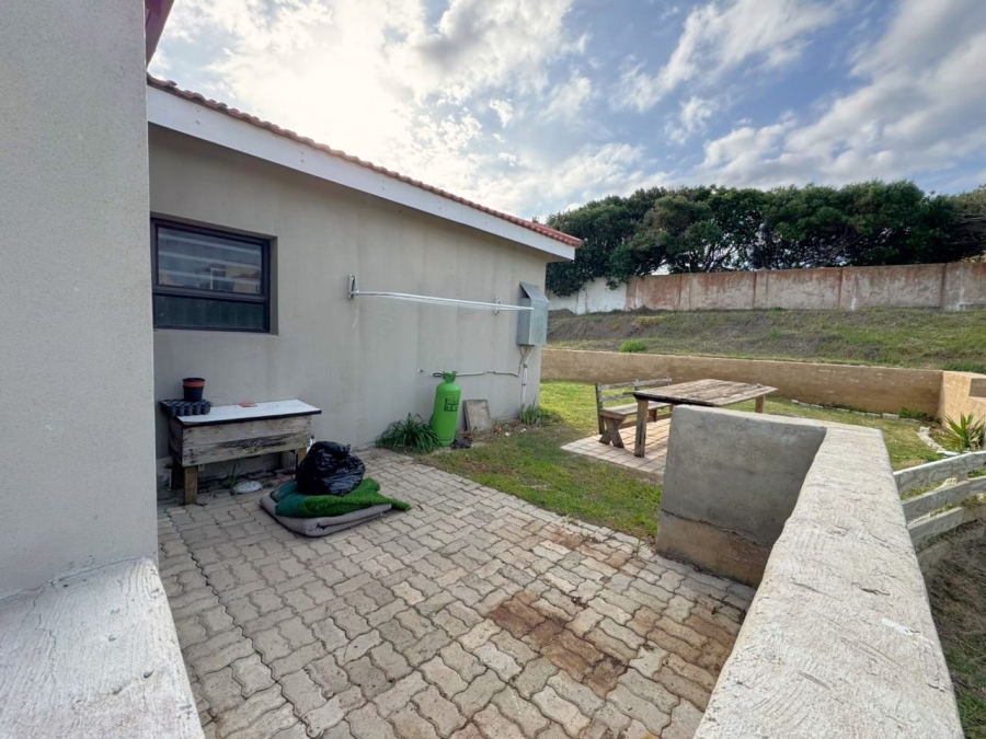 To Let 3 Bedroom Property for Rent in Santareme Eastern Cape